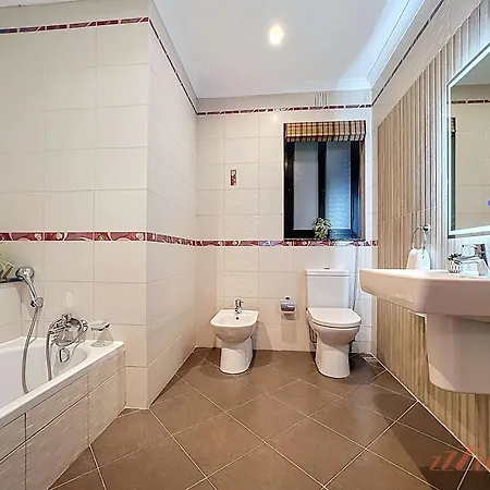 公寓 Seaside Retreat With Balcony Views In Marsaskala *